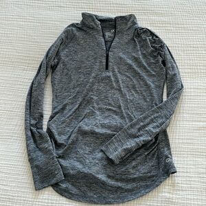 Gap Fot tech zip pull over, XS